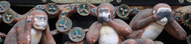 photo of &ldquo;three wise monkeys&rdquo; sculpture
